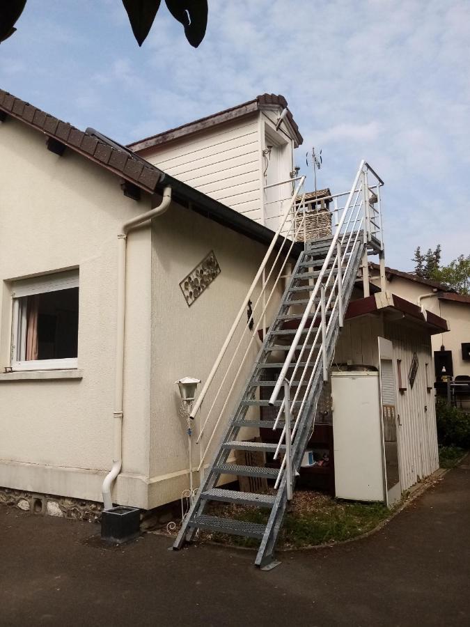 Petit Appartement 30M2, 3 Lits, 3 A 4 Pers Neuilly  エクステリア 写真